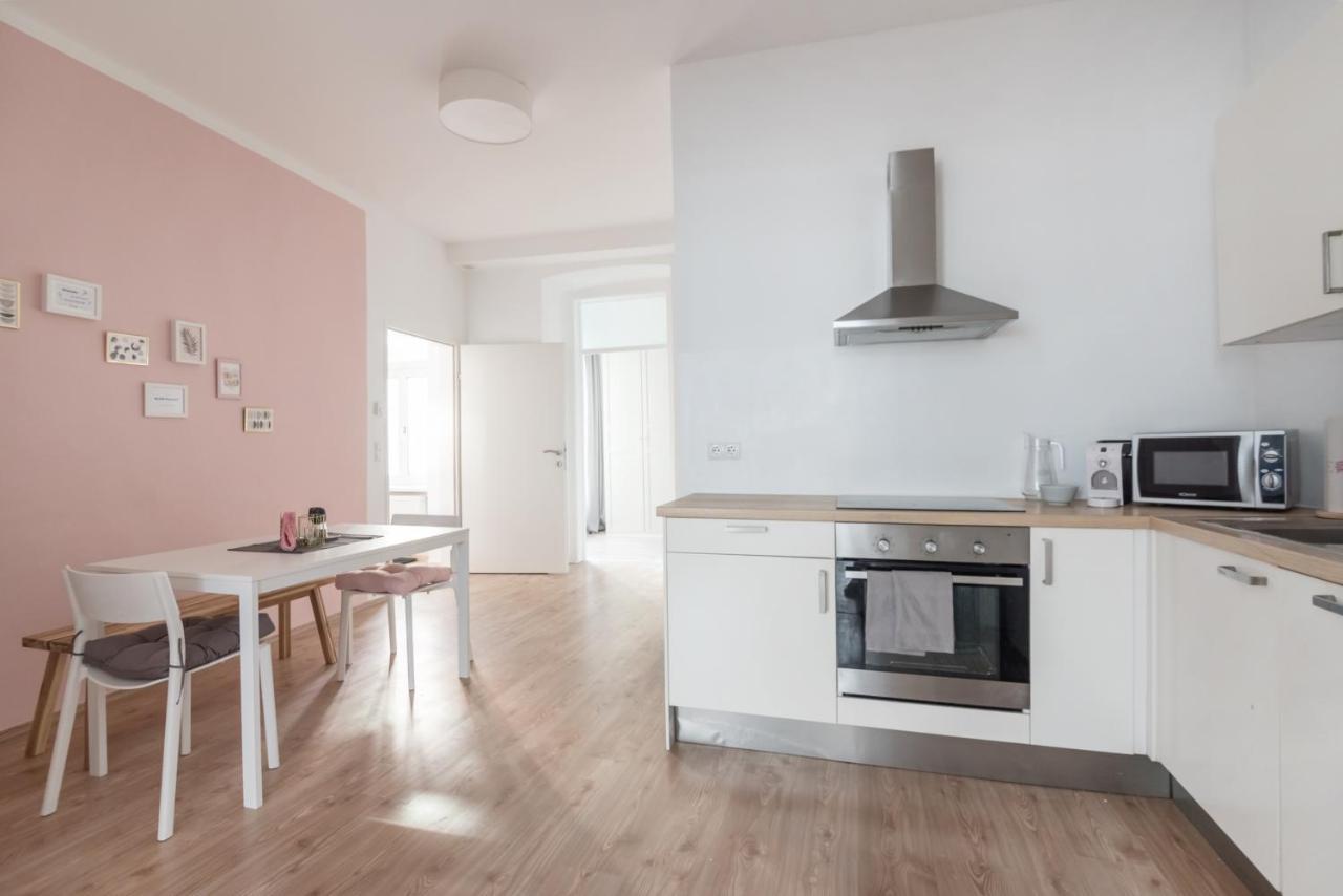 Nice Apartment In Lovely Area Виена Екстериор снимка