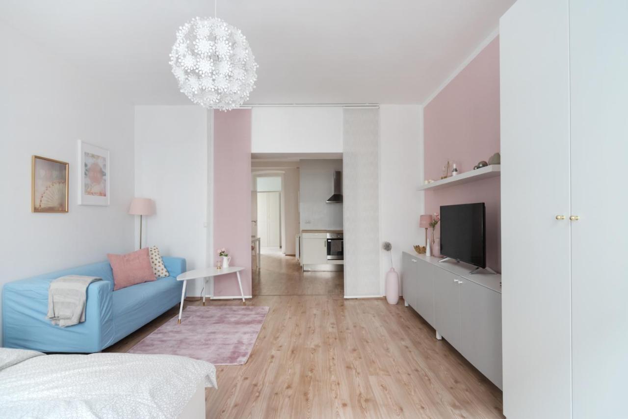 Nice Apartment In Lovely Area Виена Екстериор снимка